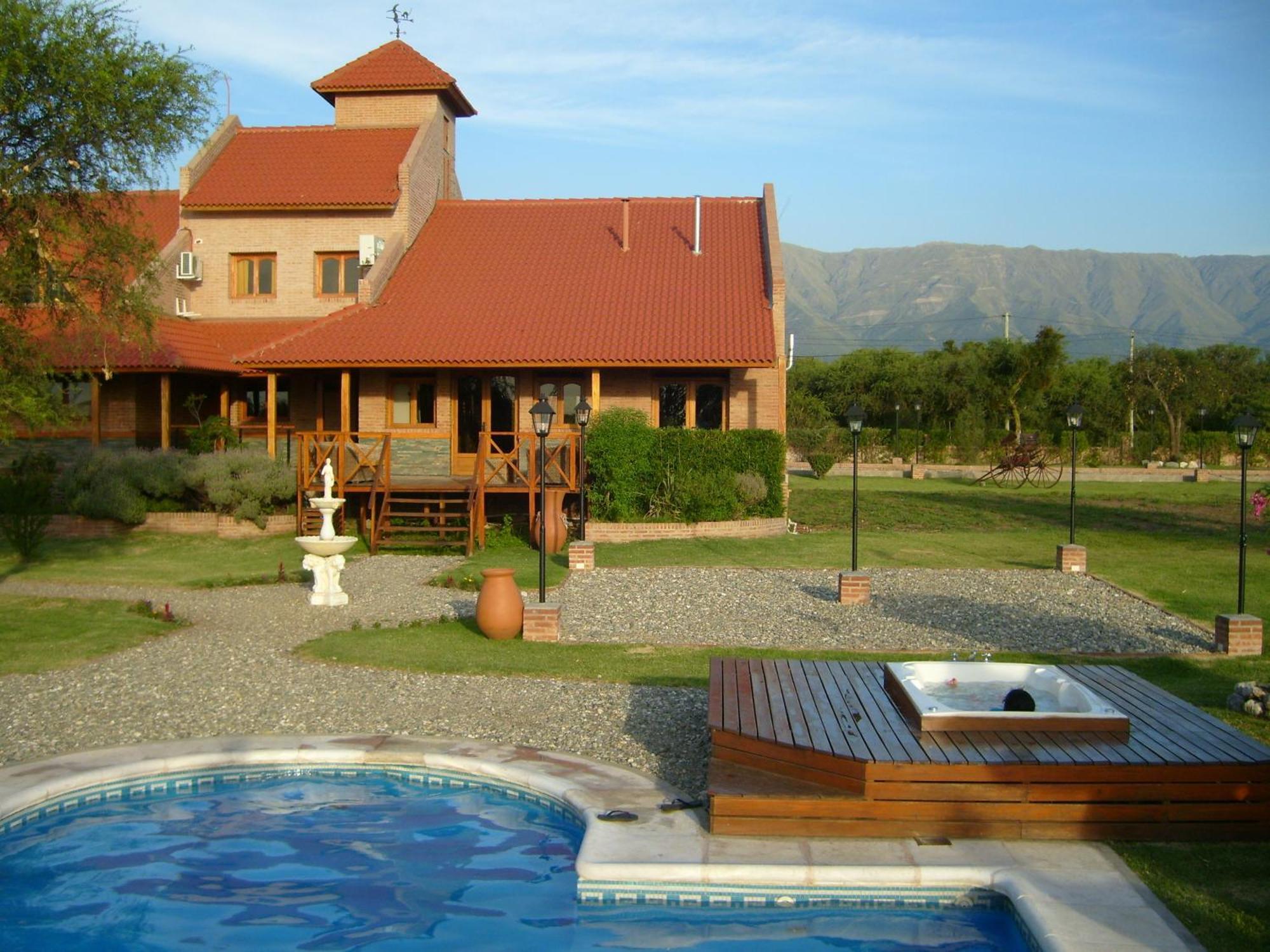 Lauquen Pilmaiquen Y Spa Villa de Merlo Luaran gambar