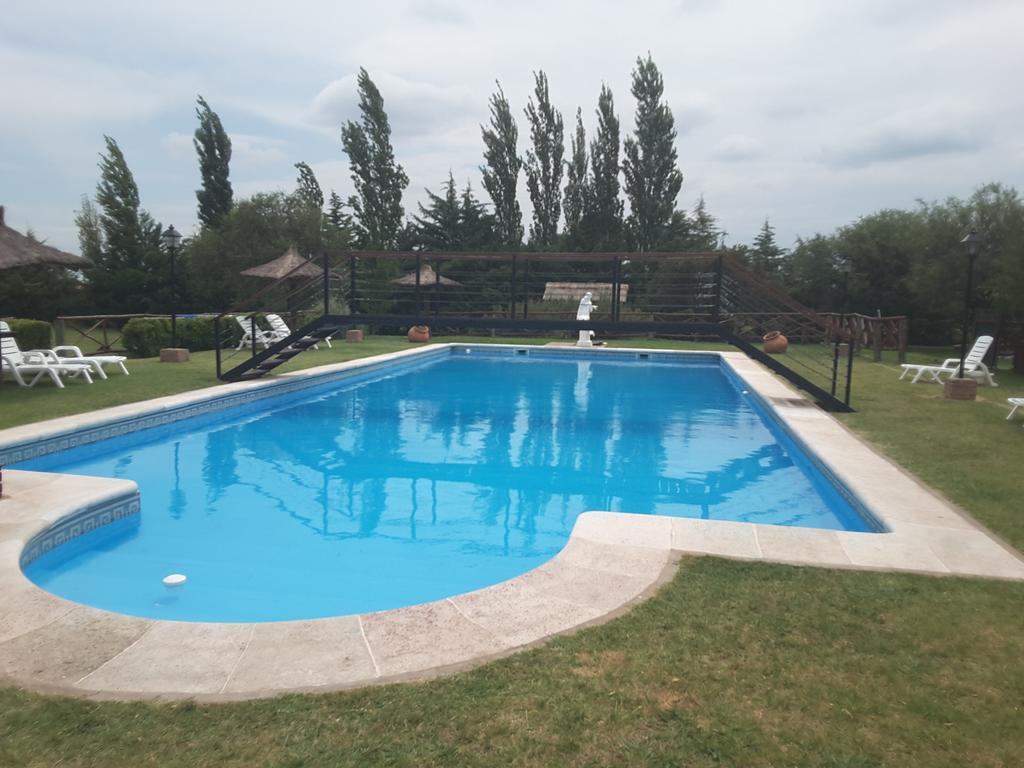 Lauquen Pilmaiquen Y Spa Villa de Merlo Luaran gambar