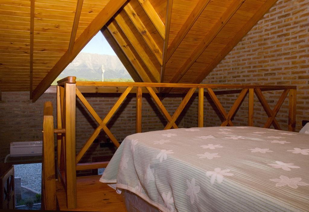 Lauquen Pilmaiquen Y Spa Villa de Merlo Luaran gambar