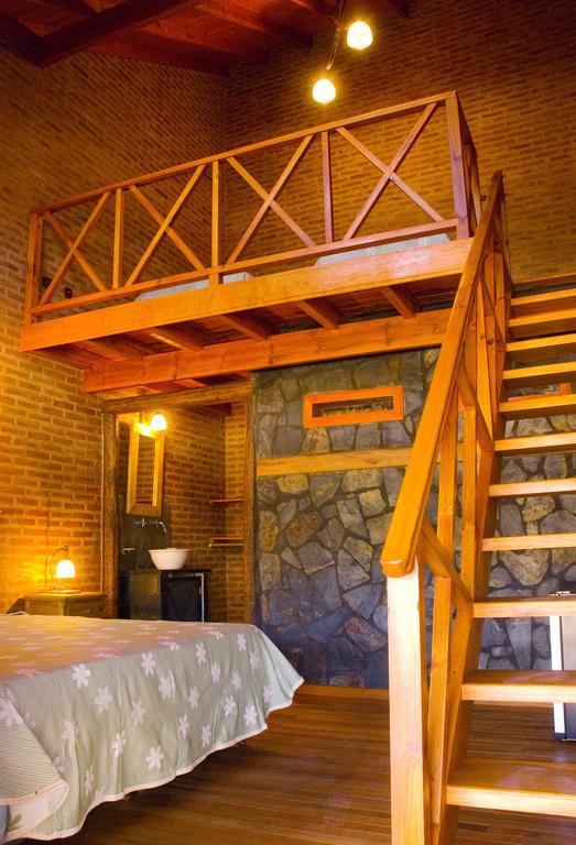 Lauquen Pilmaiquen Y Spa Villa de Merlo Luaran gambar