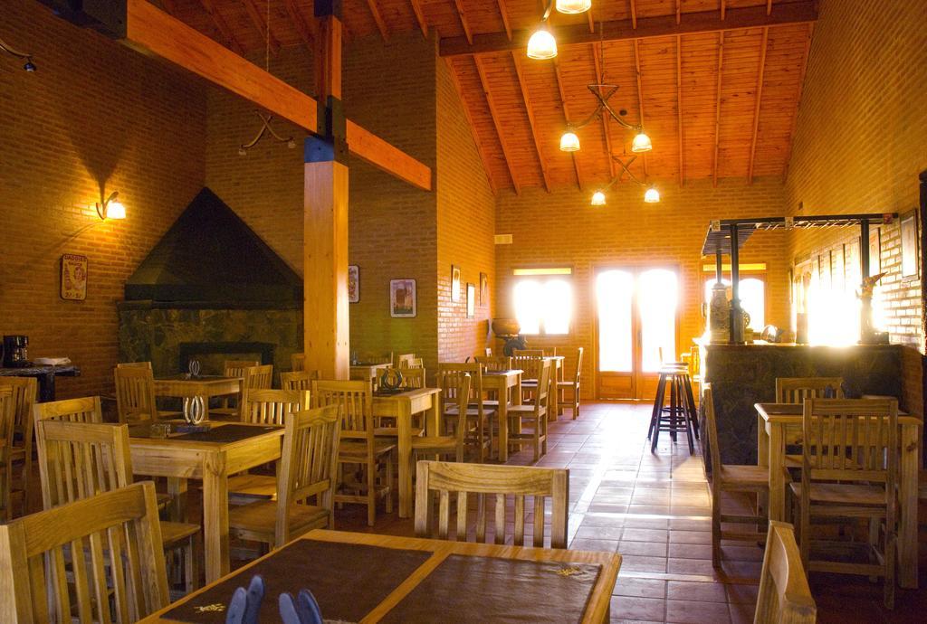 Lauquen Pilmaiquen Y Spa Villa de Merlo Luaran gambar
