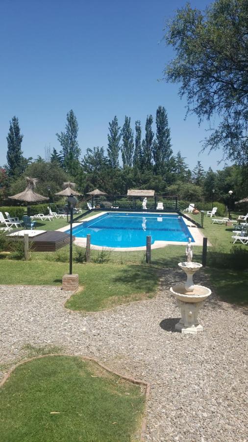 Lauquen Pilmaiquen Y Spa Villa de Merlo Luaran gambar