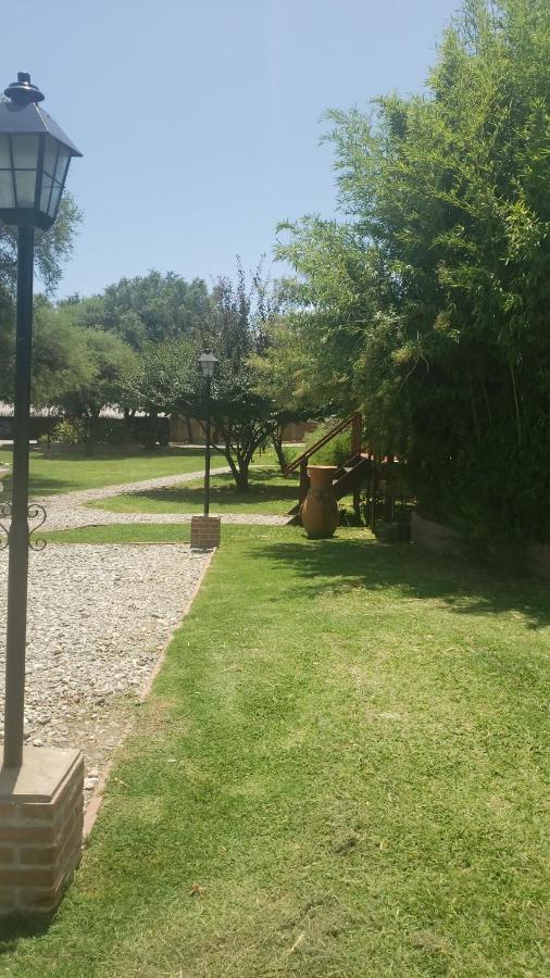 Lauquen Pilmaiquen Y Spa Villa de Merlo Luaran gambar